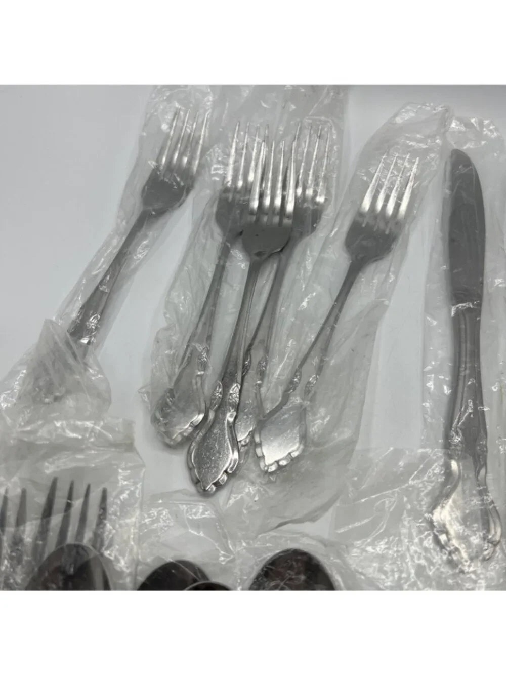 Oneida Northland Musette Flatware 24 Pcs Forks Knives Spoons